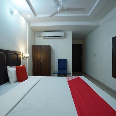 Hotel O Grey Orchid Ludhiana Eksteriør billede