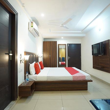 Hotel O Grey Orchid Ludhiana Eksteriør billede