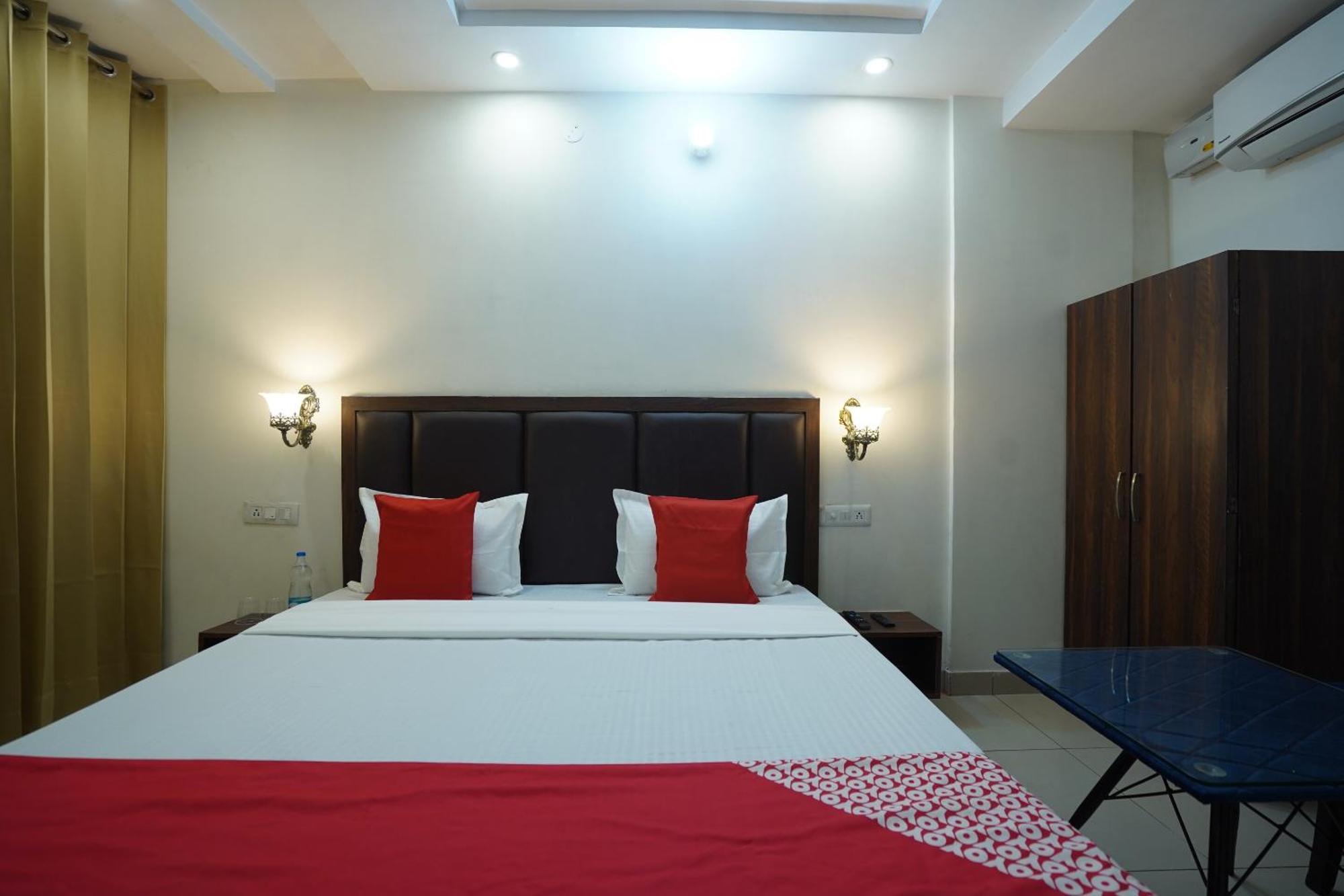 Hotel O Grey Orchid Ludhiana Eksteriør billede
