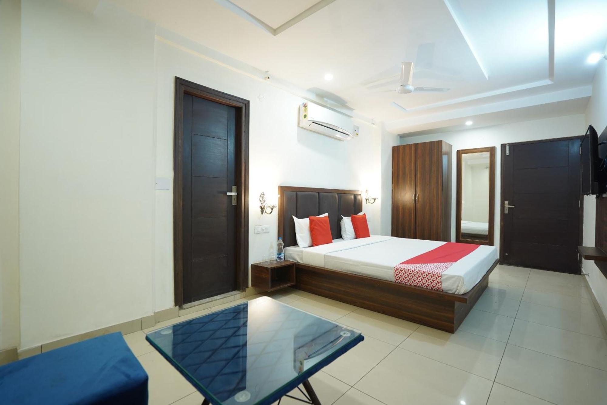 Hotel O Grey Orchid Ludhiana Eksteriør billede