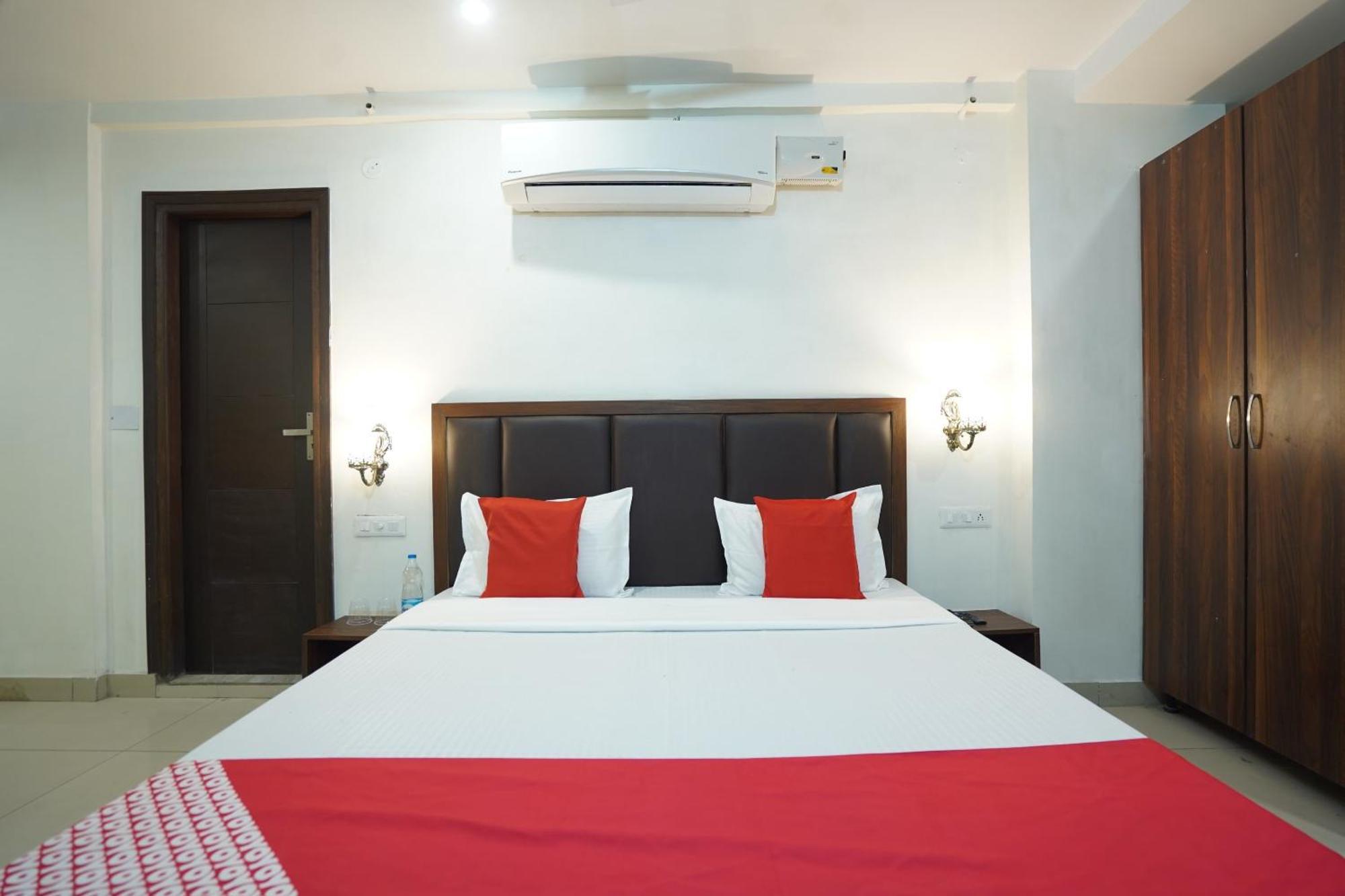 Hotel O Grey Orchid Ludhiana Eksteriør billede